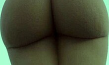 i saw this hot black teen showing her huge ass on camera, it's so sexyy