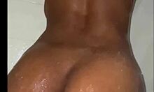 Wife Shakes Huge Ass While Worshipped By Husband