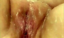 uh, curvy goddess shavin’ legs and pussy in bath, so sexy