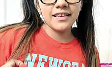 Llevé a mi departamento a chiquilla huachana con look de chilindrina para follar