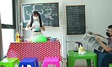 아시아 여자, 가게에서 구부려 하드코어 박아