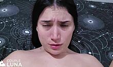 Casada novinha chupando pau grande e levando gostoso no cuzinho com força