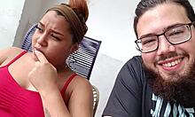 Esta mujer drives me crazy, wants me to bang her best friend!