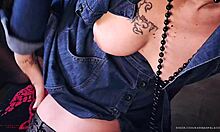 Wow! Horny Housewife Fingers Her Hairy Beaver Loudly!