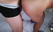 When Weekend Comes She Parties