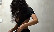 No sé qué ropa usar pa’ la uni, la última vez mi profe me folló en el aula! 😳