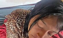 Me enseña su sexy bikini y me la follo después de la playa