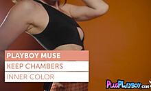 big ass natural babe posing in lingerie, exposing her stunning teen 18+ body