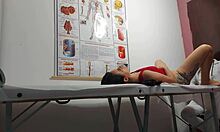 ginecologista explora cu e fode paciente brasileira com tesão