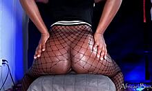 Ebony Bunny Twerks and Rides!