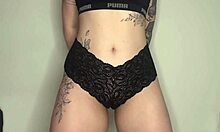 Oh, that juicy cameltoe fetish is so teasing!