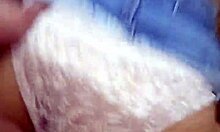 Mi mejor amiga llego a mi casa para desahogarse conmigo sexo con ropa interior