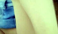 Mi mejor amiga llego a mi casa para desahogarse conmigo sexo con ropa interior