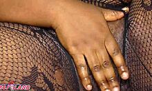 big tits roommate's handjob eased my stress, making me cum quickly