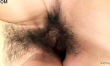 Hell yeah! Sansürsüz JAV creampie yaşlı Japon GILF ile vahşi köpek pozisyonunda!