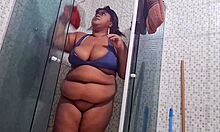 nauty stepmom gets horny and sends v�deo to stepson making big squirt