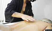 i gived an erotic massage with happy ending