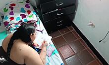 My hermanastra walks around in tiny clothes due to heat, tempting everyone