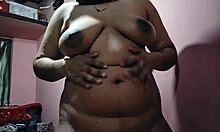 Desi Indian bhabhi craving wild sex right now