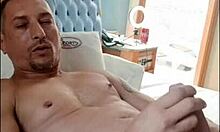 Boa Gozada Sparks Intriguing Mature Handjob in Brazilian Style.