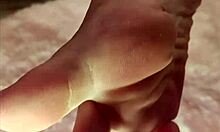 Amateur Worships Barefoot Feet in Softcore Solo Fetish Scene