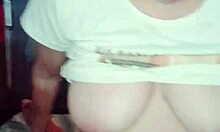 buen video de naree dando sabrosas sentadillas orgasmos y panocha mojada a chorros