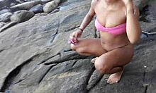 Wow, caught three hot babes peeing on the beach with Paty Bumbum, Melissa Devassa, and Arlequina!