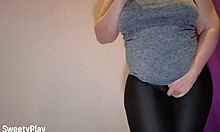 pee wetting leggings in homemade fetish video