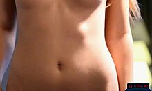 Veo joven 18+ hottie MMA de Nueva Orleans hacer striptease apasionadamente