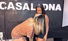 五个大奶骚货轮番猛操一根大屌