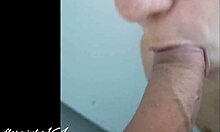 novinha sucking dick in amateur blowjob