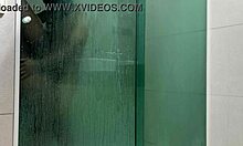 Novinho Me Pegou de Quatro no Banho