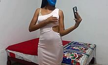 Delicious Indian sends sensual greeting 😘