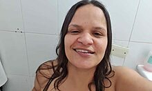Oh, Evandro's wife with that big ass prostitute!