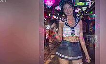 Stripteuză asiatică gogo dansează pe stâlp în soi6.