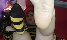 so you like my feet? come suck them, wanker.