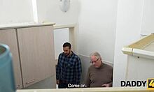 Cleptómana maníaca del sexo roba y folla