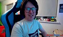 newbie receives oral from leeds nerd