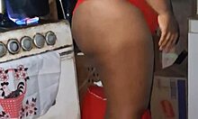 Crente Safada In The Kitchen