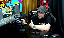 Ruan finds a toy in Psy Lunar's ass, she stands for a kiss. Podcast popum no barraco.