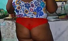 Crente Safada In The Kitchen