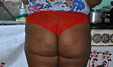 Crente Safada In The Kitchen