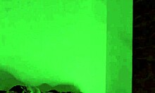 Шпионская камера поймала соседку мастурбирующей в привате