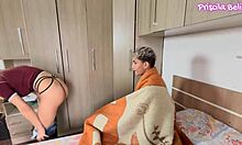 gozei sentando no pau do meio irmao quando madrasta saiu