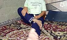 Mój przyrodni brat i ja kradziemy gorący seks w akademiku