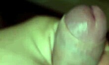 Amateur handjob ends with huge cumshot all over