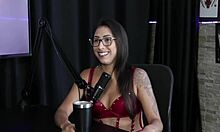 Лучиана Пикки в прозрачном красном белье на реалити-шоу