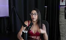 Лучиана Пикки в прозрачном красном белье на реалити-шоу