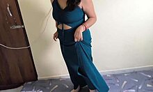 Me zambullí en coño hermoso con fisting y blowbang