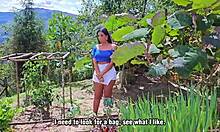 Ce se întâmplă când o milf latină sexy e prinsă furând pe fermă?